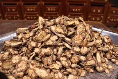 杭州中医治疗结节：哪些是患上甲状腺结节后会有的早期症状呢